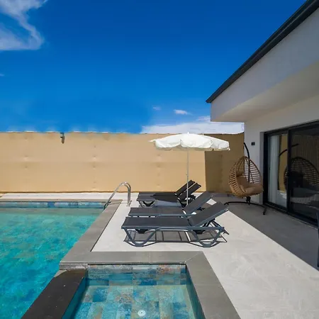 Villasss فتحية